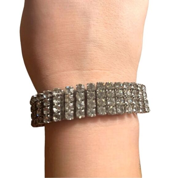 Vintage 1950s Rhinestone Expanding Bracelet - Picture 2 of 10